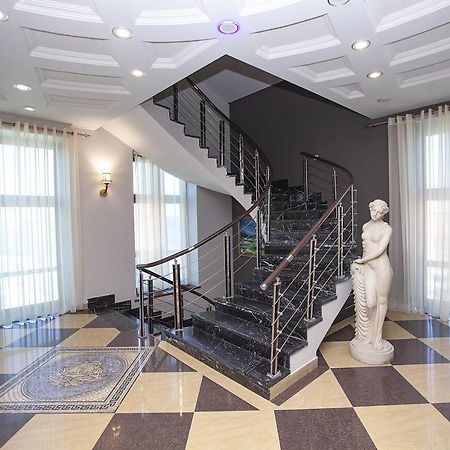 GOLDEN SECONDS Hotel Erivan Exterior foto
